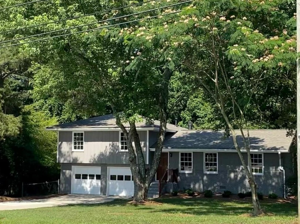 13 Gloster Rd, Lawrenceville GA  30044-6706 exterior