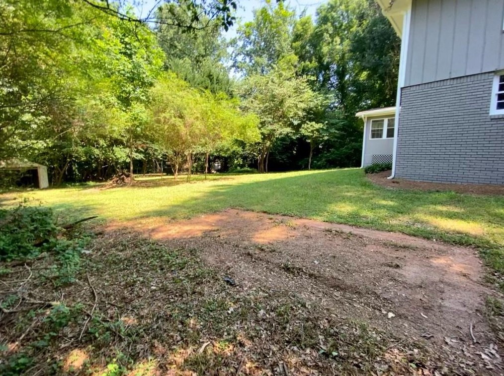 13 Gloster Rd, Lawrenceville GA  30044-6706 exterior