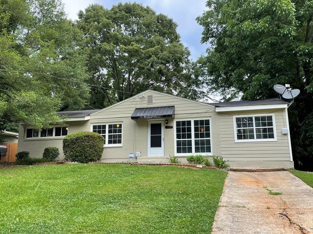 3454 Pinehill Dr, Decatur GA  30032-3031 exterior