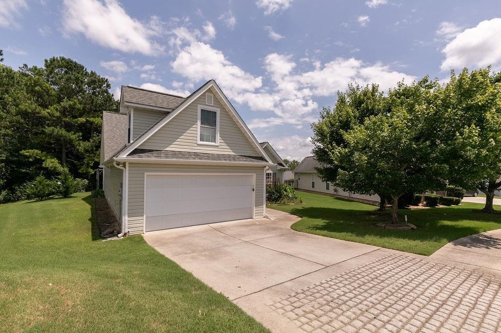 382 Vista Creek Dr, Stockbridge, GA 30281