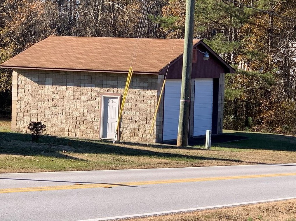 7053 Banks Mill Rd, Douglasville, GA 30135-5201