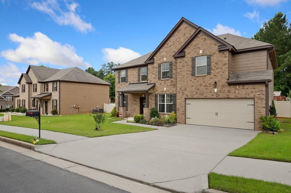 350 Buckingham Ln, Fairburn, GA 30213-6490