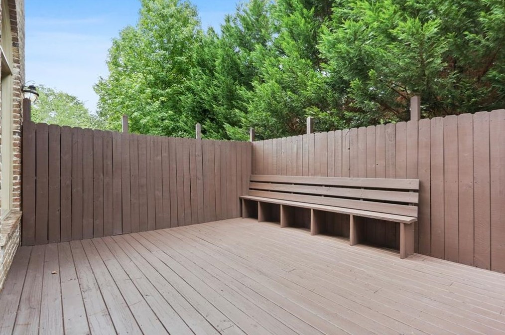 2862 Laurelgate Dr, Decatur GA  30033-1463 exterior