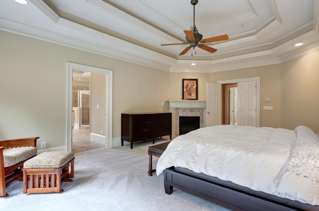 2862 Laurelgate Dr, Decatur GA  30033-1463 exterior