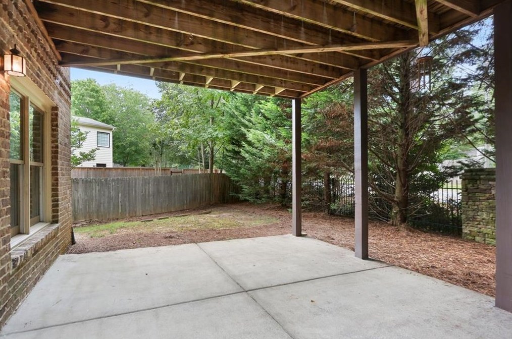 2862 Laurelgate Dr, Decatur GA  30033-1463 exterior