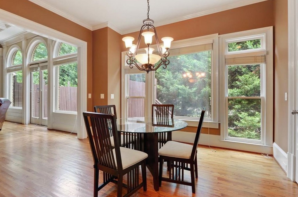 2862 Laurelgate Dr, Decatur GA  30033-1463 exterior