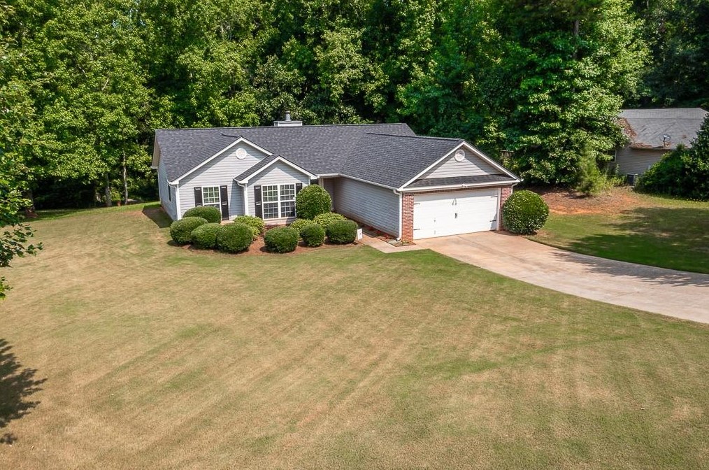 1054 Octavia Ct, Winder, GA 30680-4649