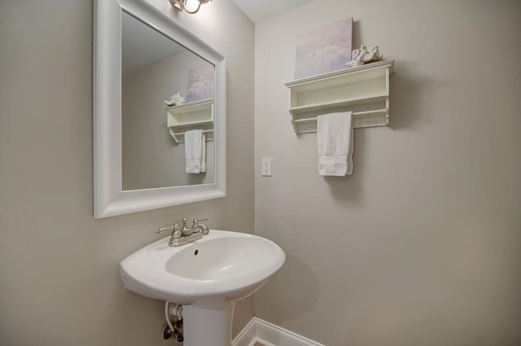 121 Rondak Cir, Smyrna GA  30080-4546 exterior
