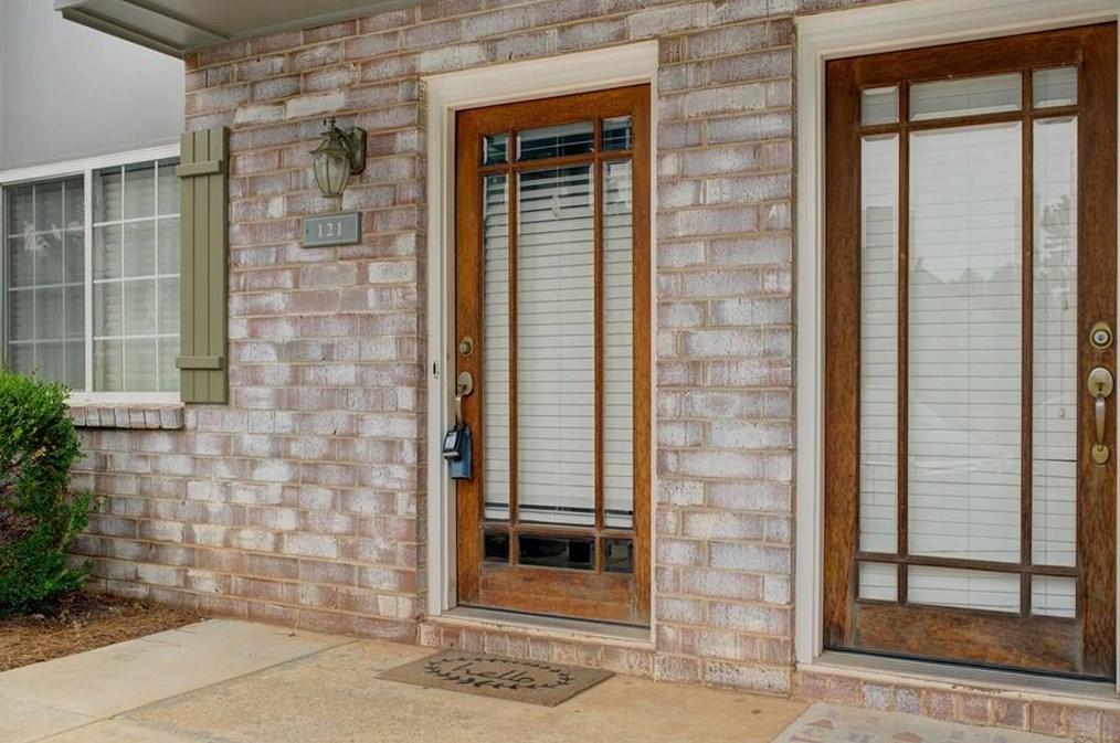 121 Rondak Cir, Smyrna GA  30080-4546 exterior