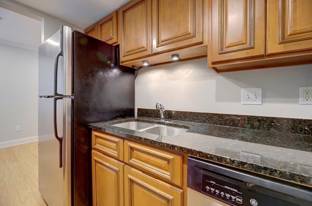 121 Rondak Cir, Smyrna GA  30080-4546 exterior