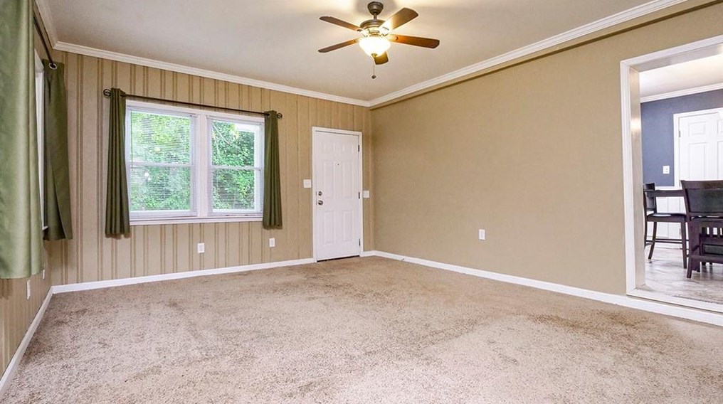 1925 Oak Valley Rd, Decatur GA  30035-1954 exterior