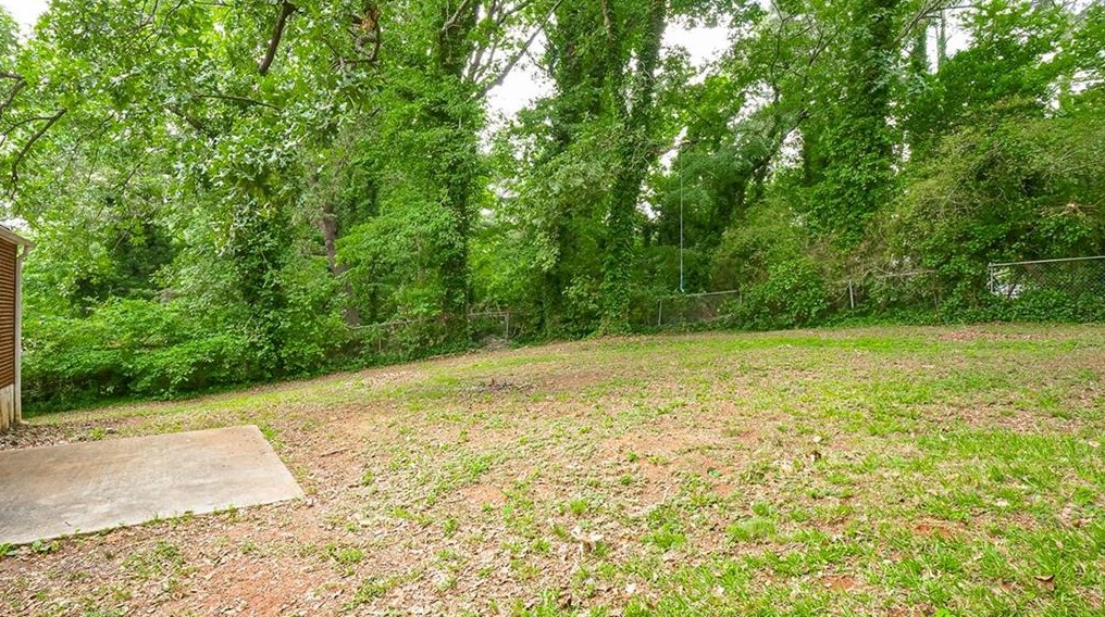 1925 Oak Valley Rd, Decatur GA  30035-1954 exterior