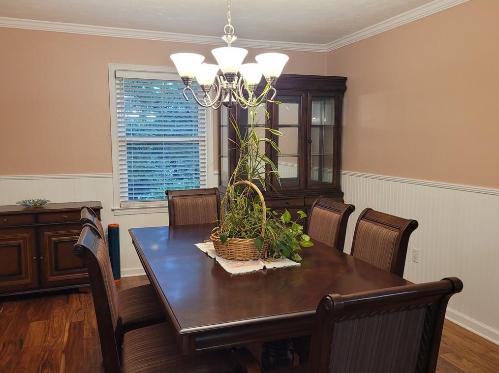 3606 Mill Glen Dr, Douglasville, GA 30135-2516