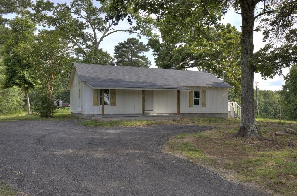 29 Ann Rd, Euharlee, GA 30121-5269