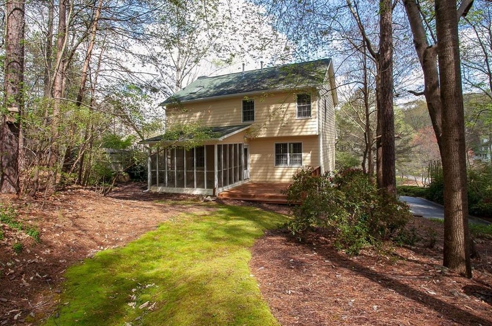 3851 Bluffview Dr, Marietta, GA 30062-7103