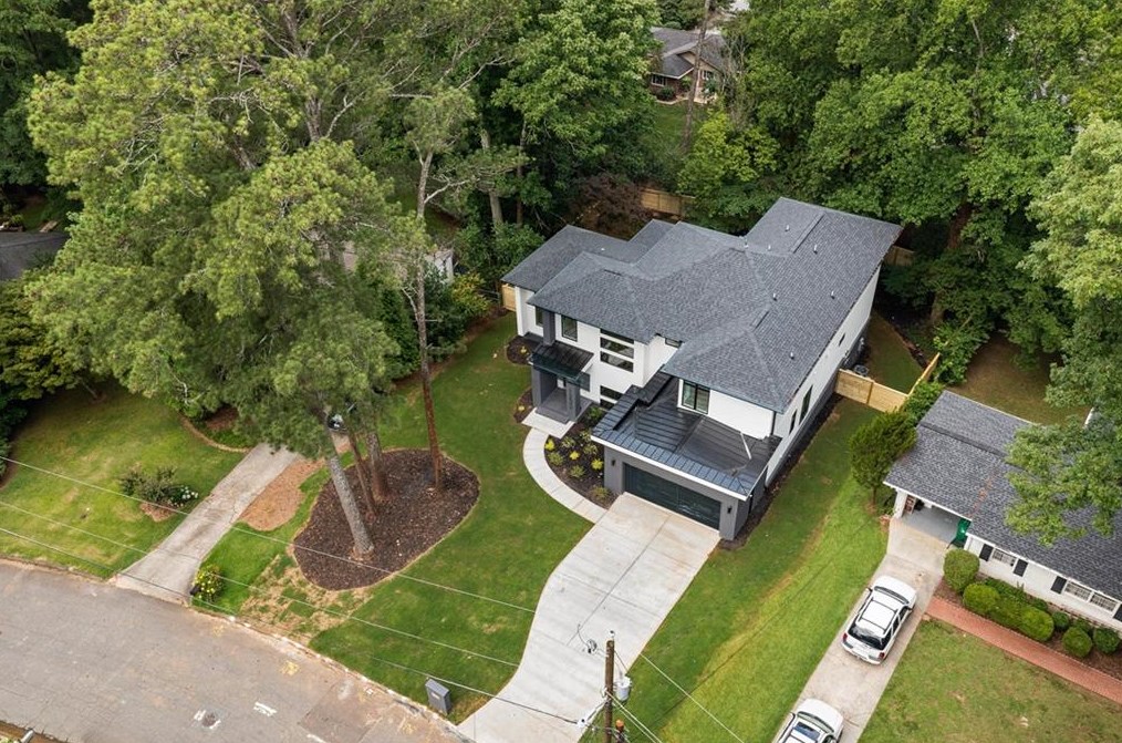 1232 Vista Valley Dr, Atlanta GA  30329-3452 exterior