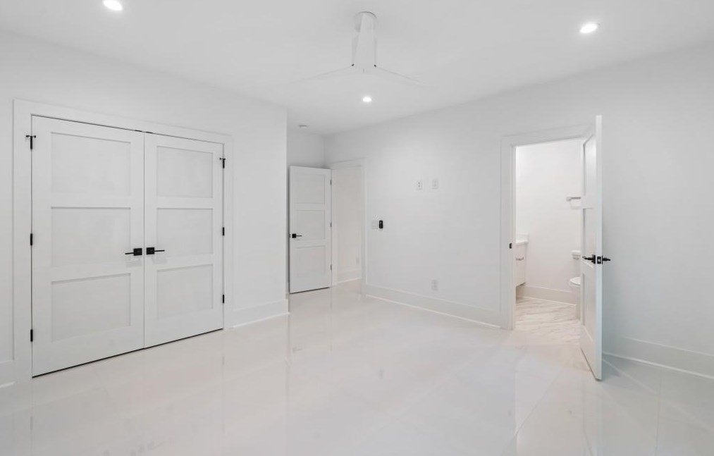 1232 Vista Valley Dr, Atlanta GA  30329-3452 exterior