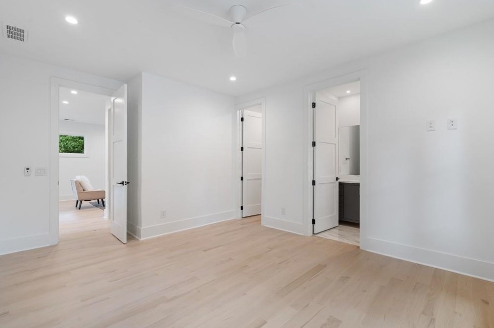 1232 Vista Valley Dr, Atlanta GA  30329-3452 exterior