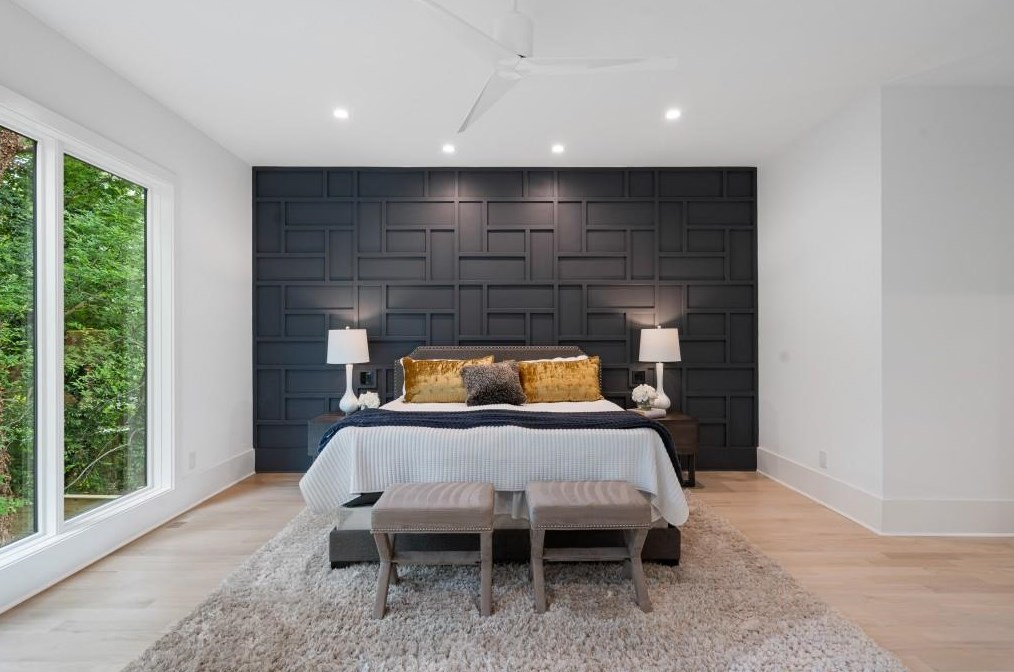 1232 Vista Valley Dr, Atlanta GA  30329-3452 exterior