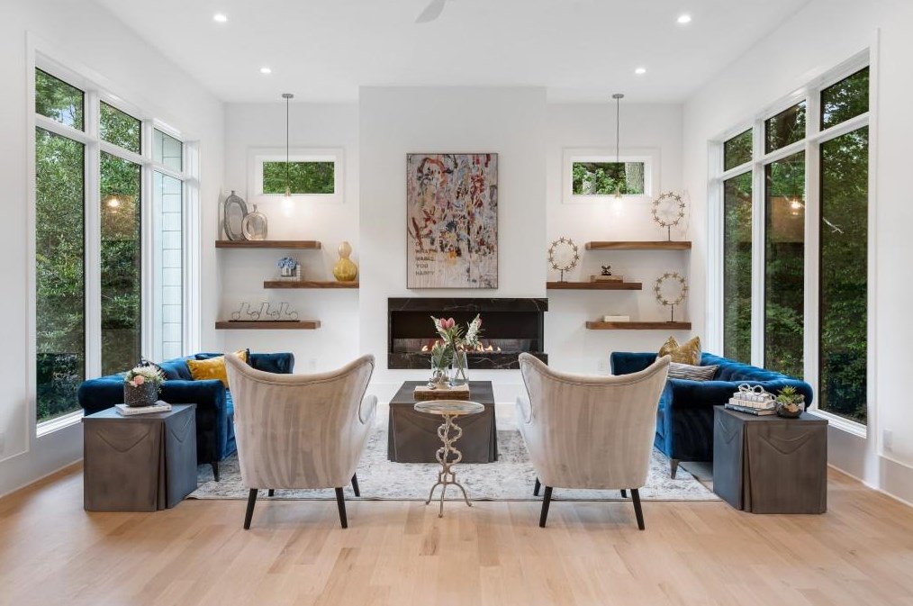 1232 Vista Valley Dr, Atlanta GA  30329-3452 exterior