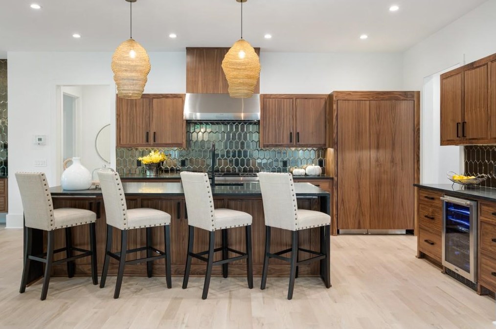 1232 Vista Valley Dr, Atlanta GA  30329-3452 exterior