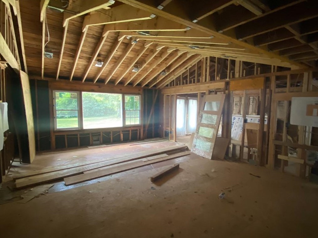 2562 Miriam Ln, Decatur GA  30032-5729 exterior