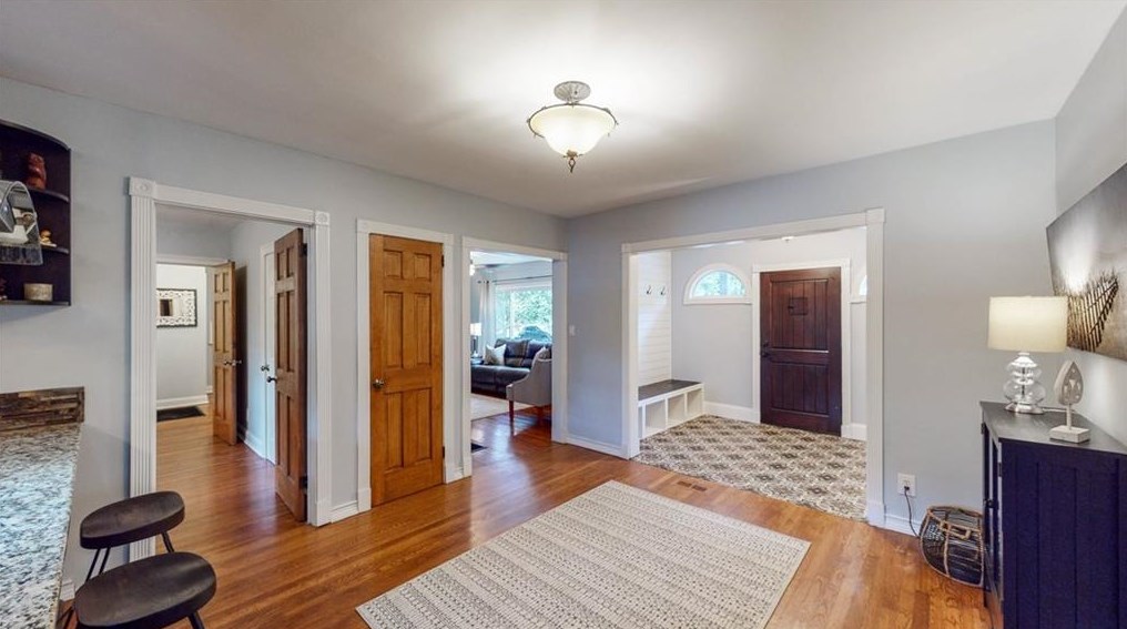 2348 Eastway Rd, Decatur GA  30033-5546 exterior