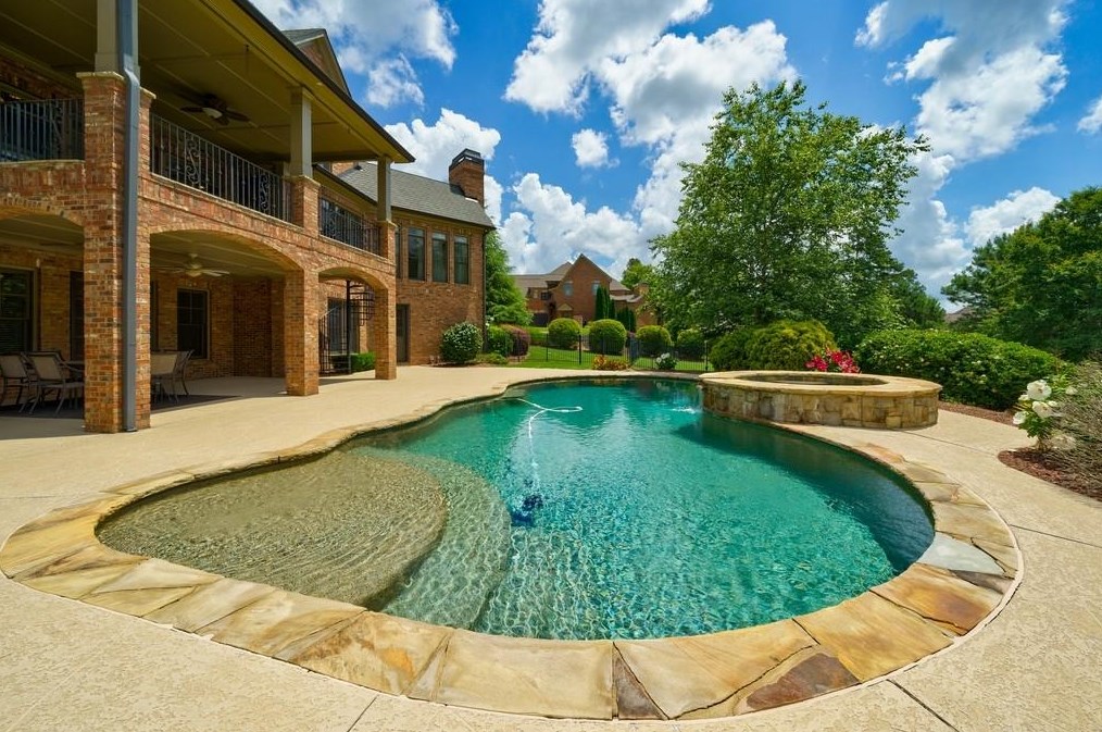 2905 Drayton Hall Dr, Buford, GA 30519