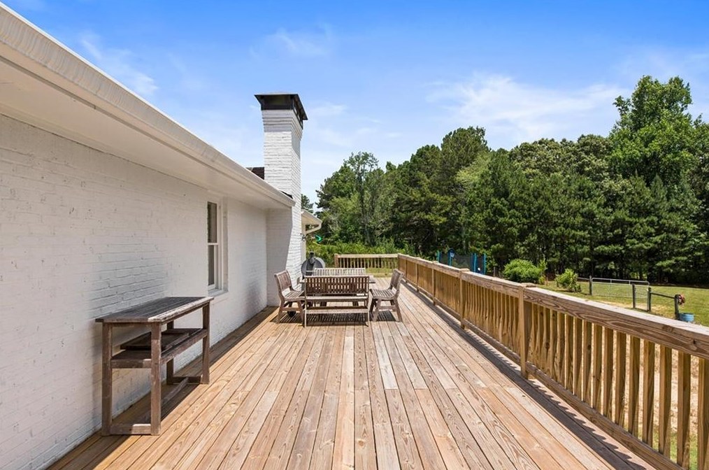 1750 Luke Edwards Rd, Dacula GA  30019-2524 exterior