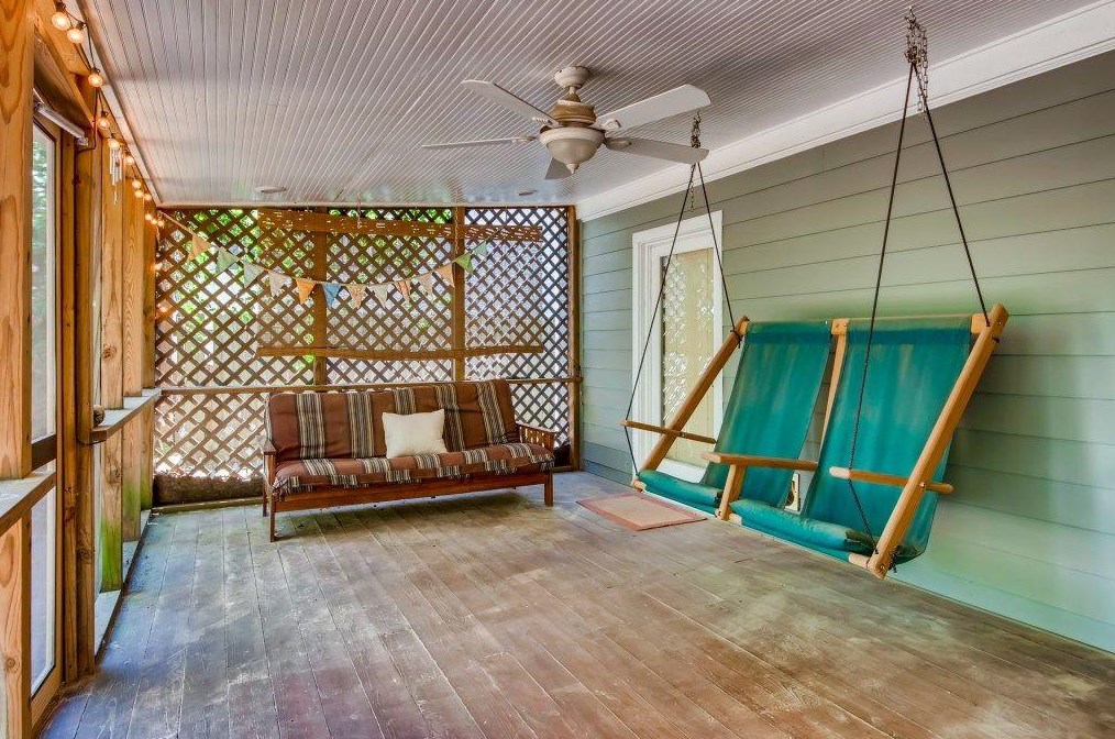 1038 Candler St, Decatur GA  30030-4464 exterior