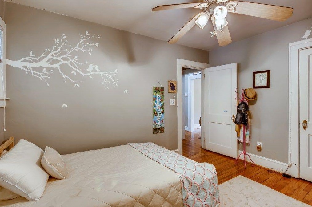 1038 Candler St, Decatur GA  30030-4464 exterior