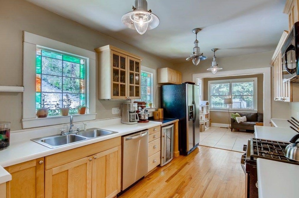 1038 Candler St, Decatur GA  30030-4464 exterior