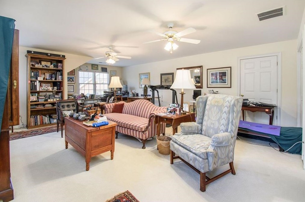 13 Downshire Cir, Decatur GA  30033-1437 exterior