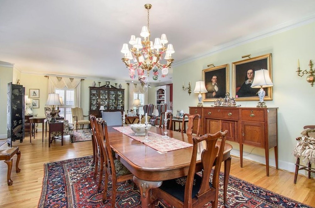 13 Downshire Cir, Decatur GA  30033-1437 exterior