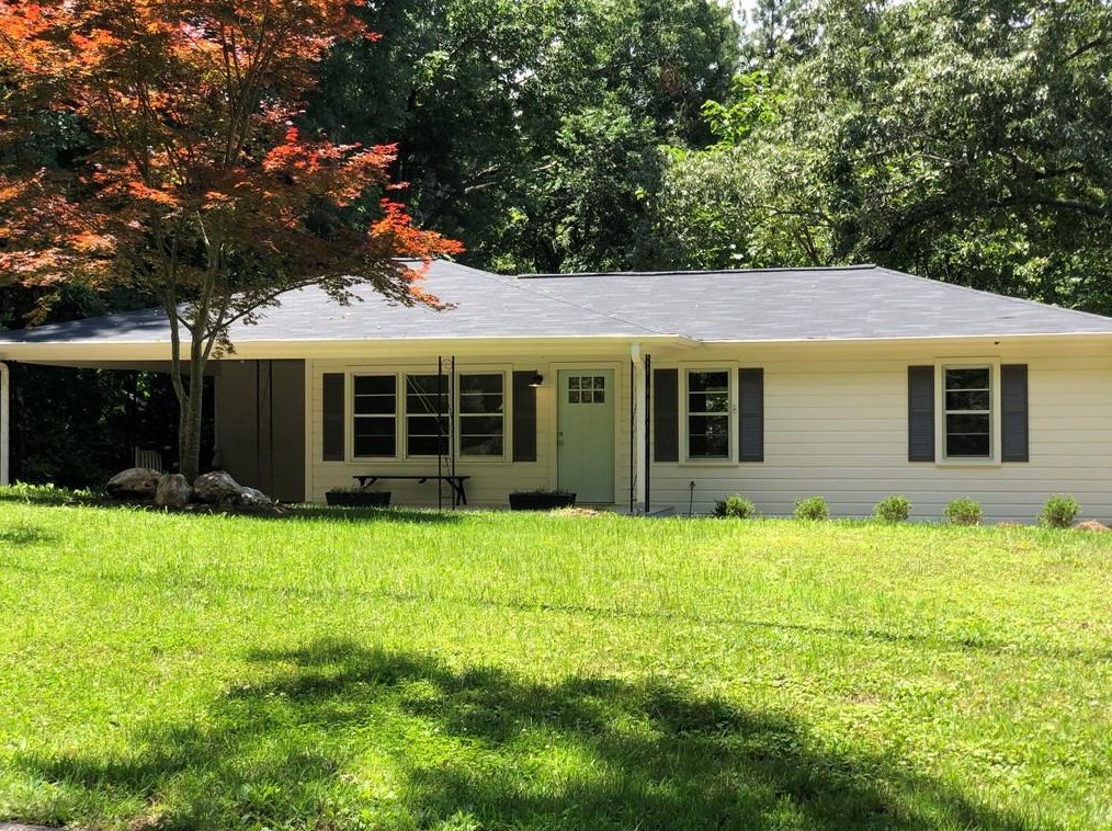 343 Ridge Pine Dr, Holly Springs, GA 30114