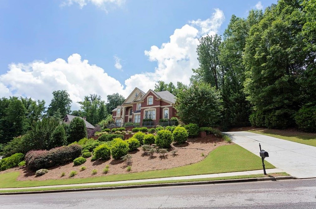 4777 Ardmore Ln, Hoschton, GA 30548-6229