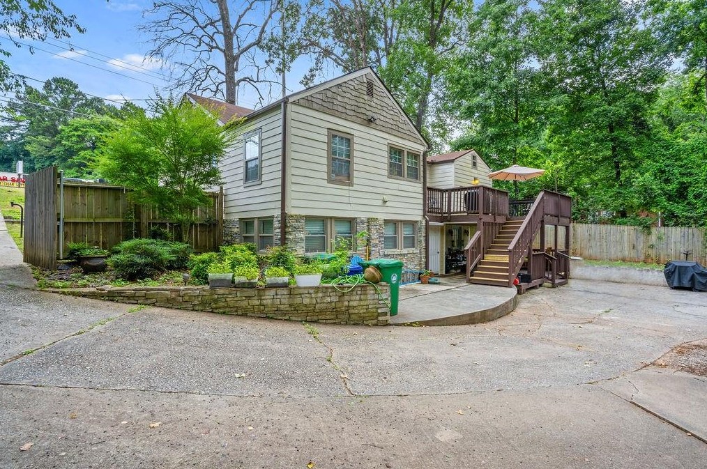 3266 Glenwood Rd, Decatur GA  30032-3226 exterior