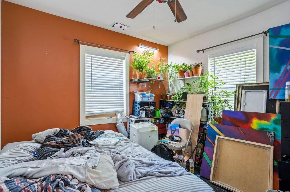 3266 Glenwood Rd, Decatur GA  30032-3226 exterior