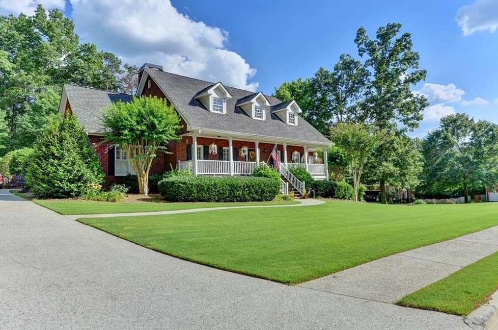 255 Helens Manor Dr, Lawrenceville, GA 30045-3469