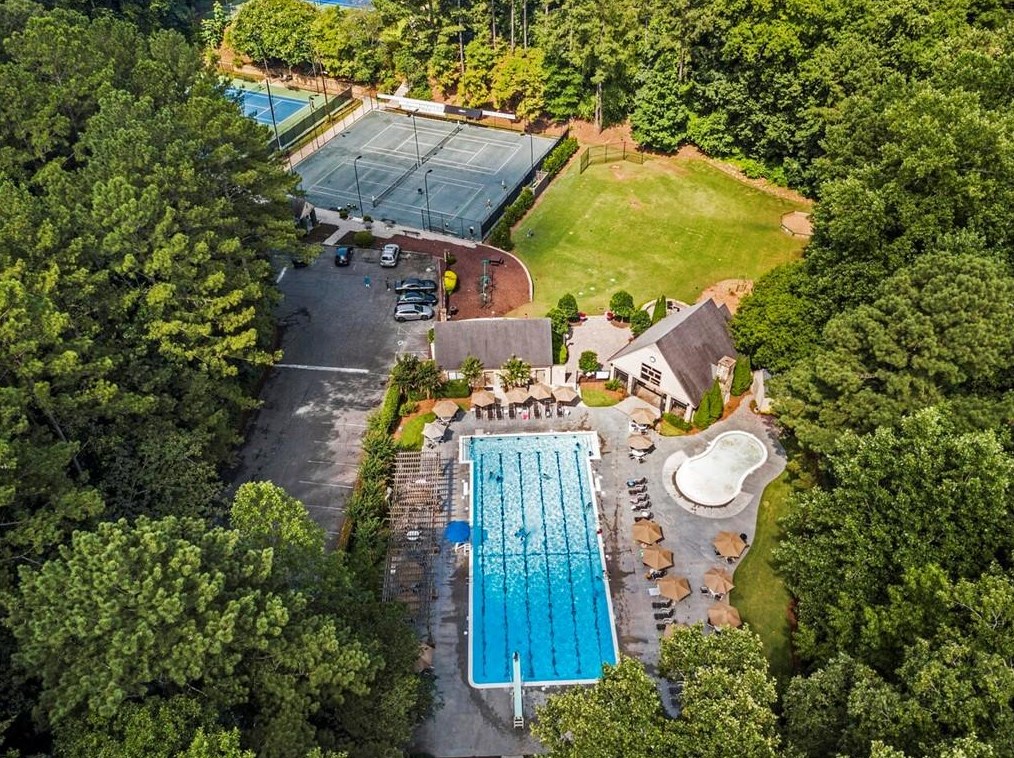 970 Winding Creek Trl, Atlanta GA  30328-2843 exterior