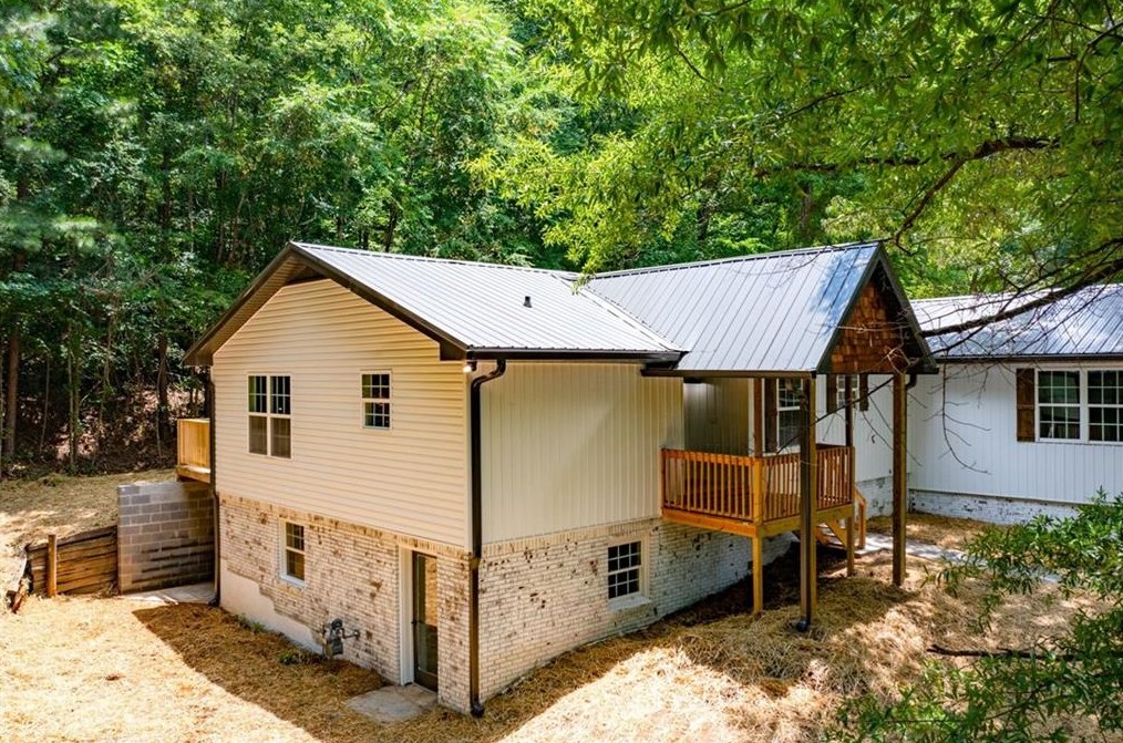 300 Three Oaks Dr, Calhoun, GA 30701-4671
