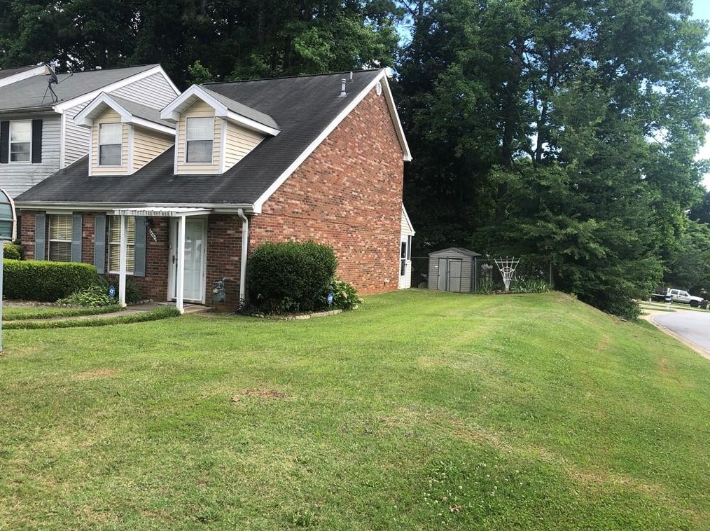 8985 Stonebridge Blvd, Douglasville, GA 30134-2293