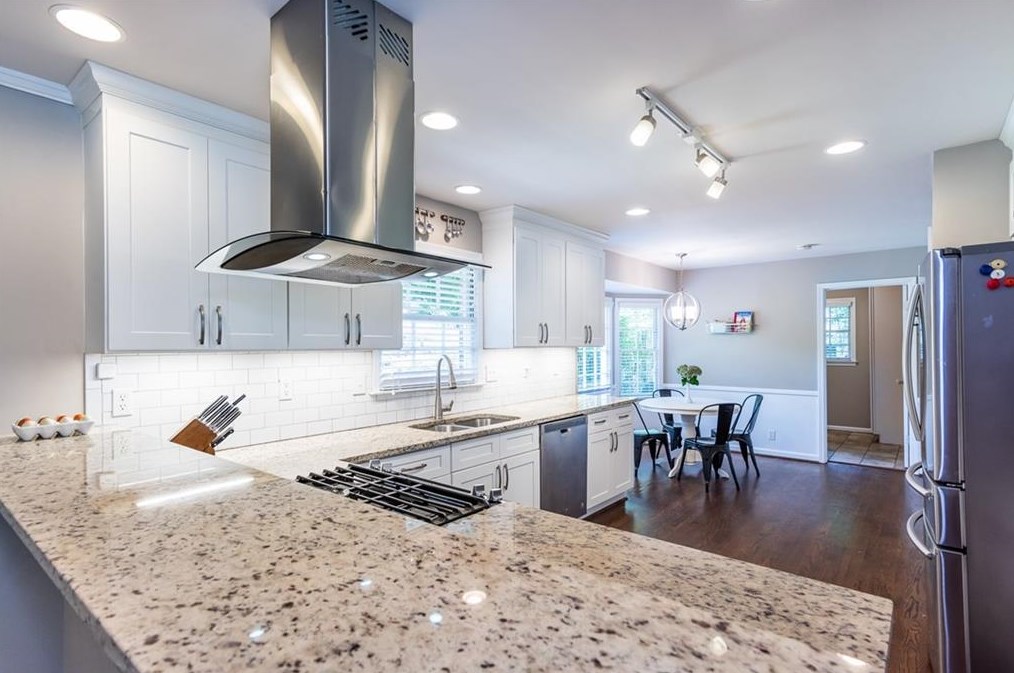 2932 Thornbriar Rd, Atlanta, GA 30340-5126