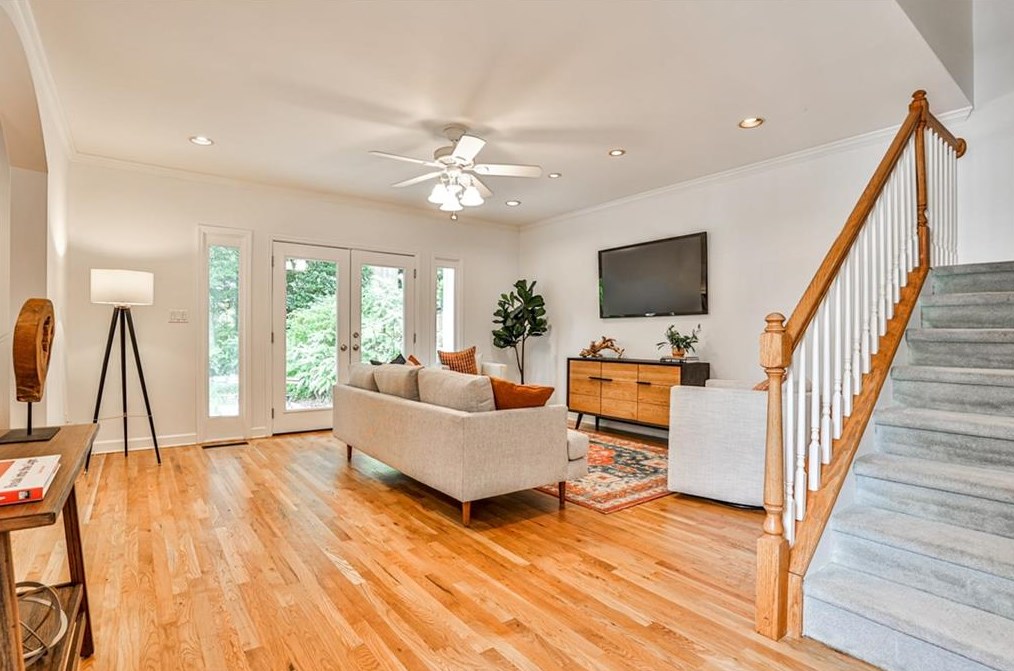 332 Lamont Dr, Decatur GA  30030-2343 exterior