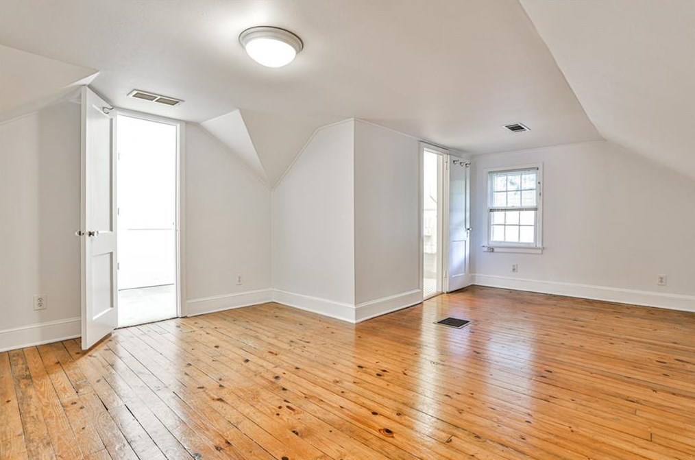 332 Lamont Dr, Decatur GA  30030-2343 exterior