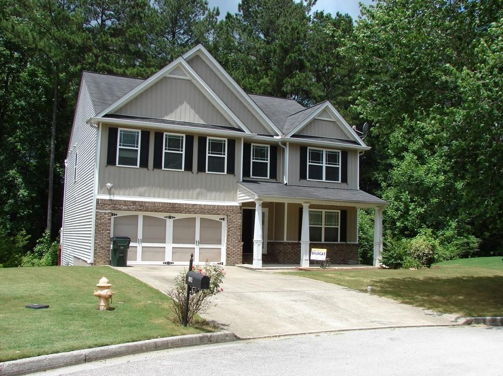 702 Sycamore Dr, Villa Rica, GA 30180