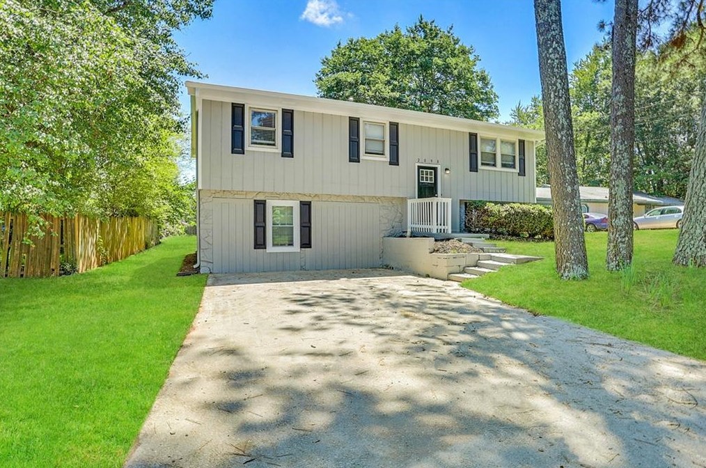 2098 Mallard Crst, Lithonia, GA 30058
