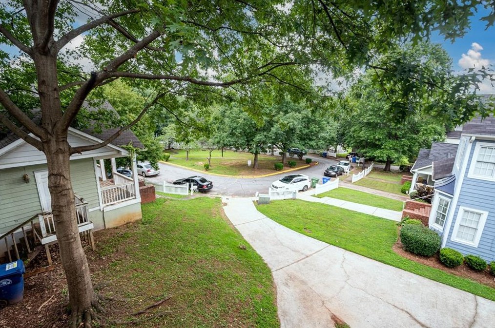 585 Orchard Ct, Atlanta GA  30312-2945 exterior