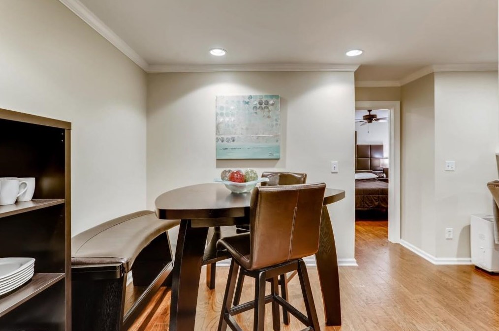 1408 Tuxworth Cir, Decatur GA  30033-5621 exterior