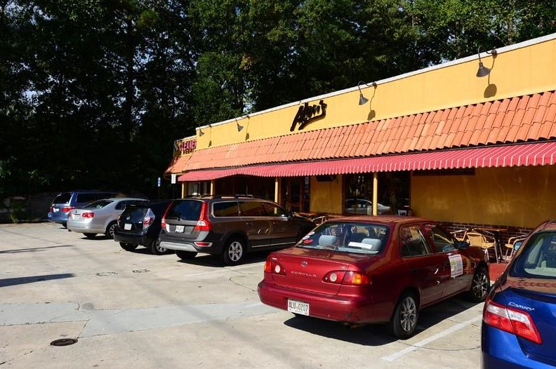 883 Wildwood Rd, Atlanta GA  30324-4911 exterior